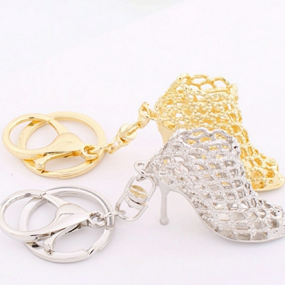 🌹Hollow Out High Heel Shoes👡 Keychain - Picture 2 of 6